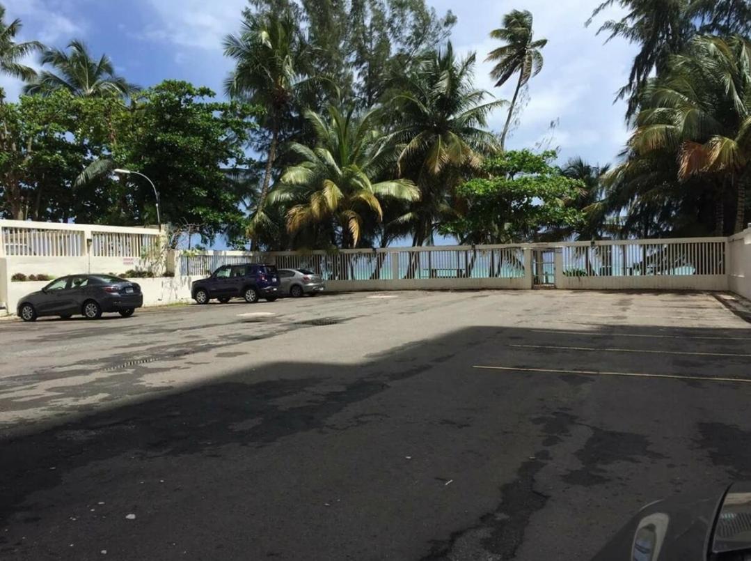 Isla Verde Tower Сан Хуан Екстериор снимка